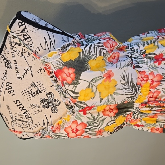 Summer dress - Picture 2 of 8